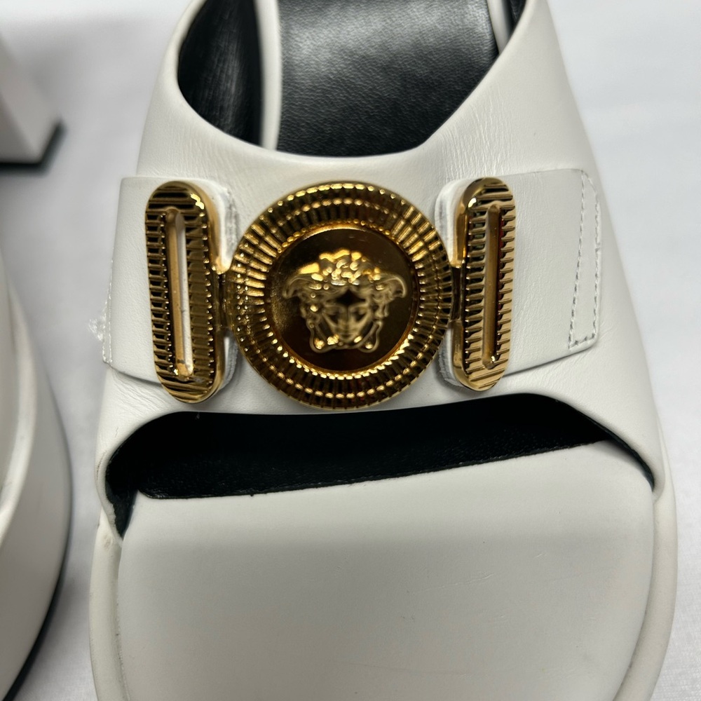 Versace 100mm Medusa Biggie sandals - Picture 2 of 8